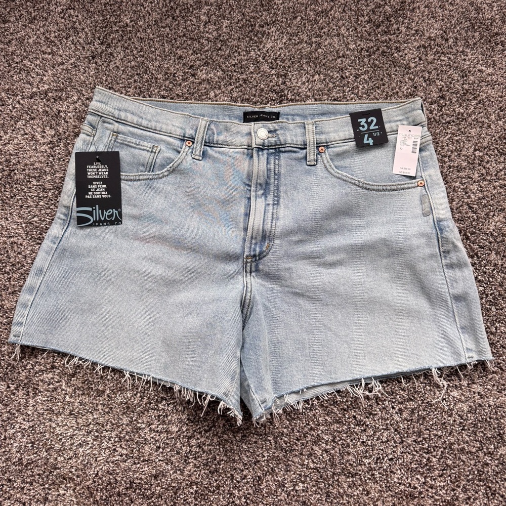 NEW! Silver Jeans Women's Light Blue Denim Shorts